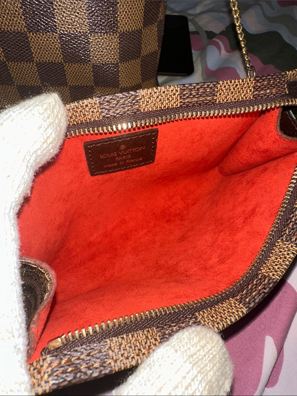 Louis Vuitton Damier Ebene Marais Bucket Bag with Pouch - Picture 11 of 16
